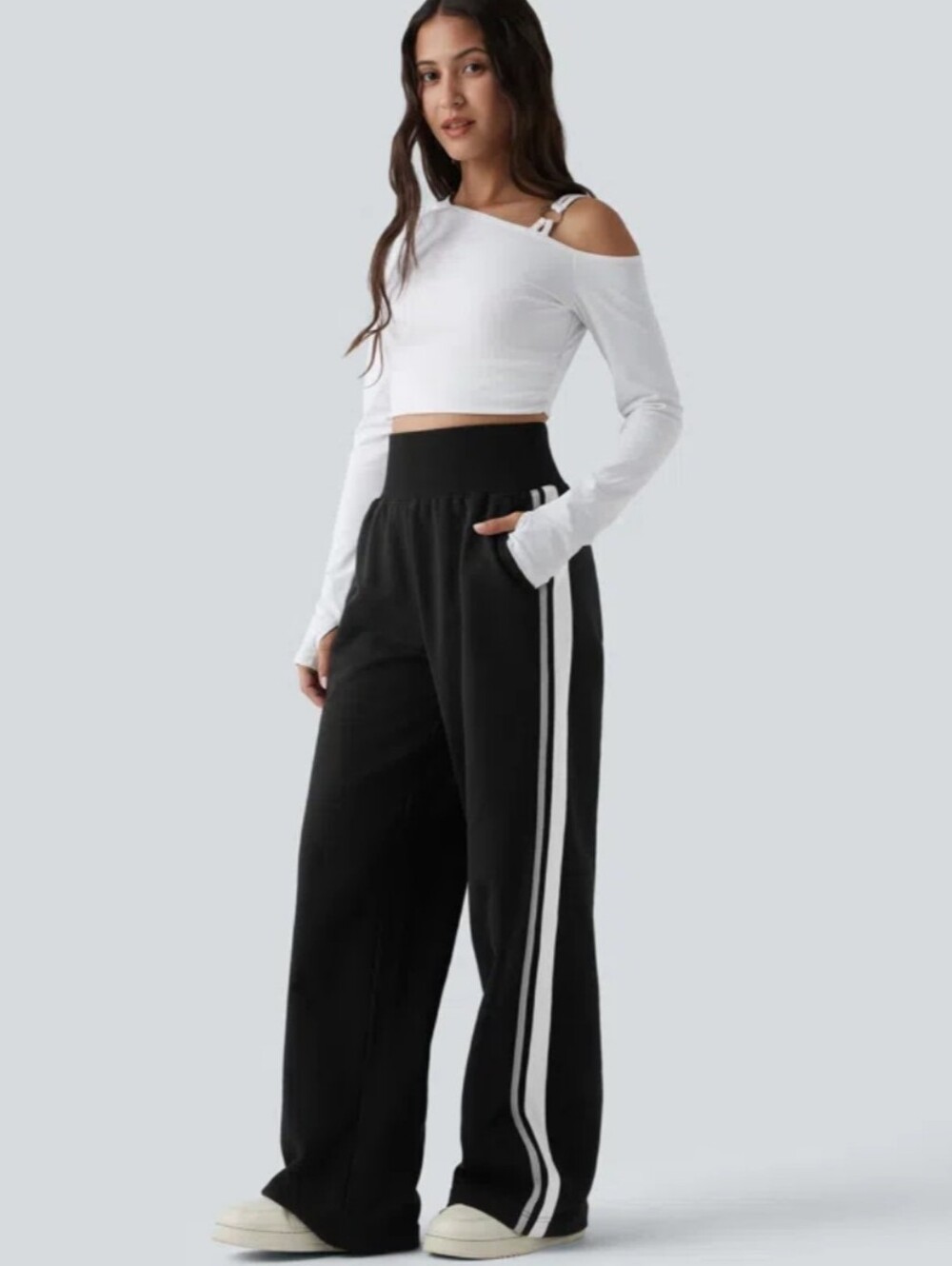 HALARA WIDE LEG TUMMY CONTROL TRACK PANTS . 1X BLACK WHITE STRIPES. NWOT